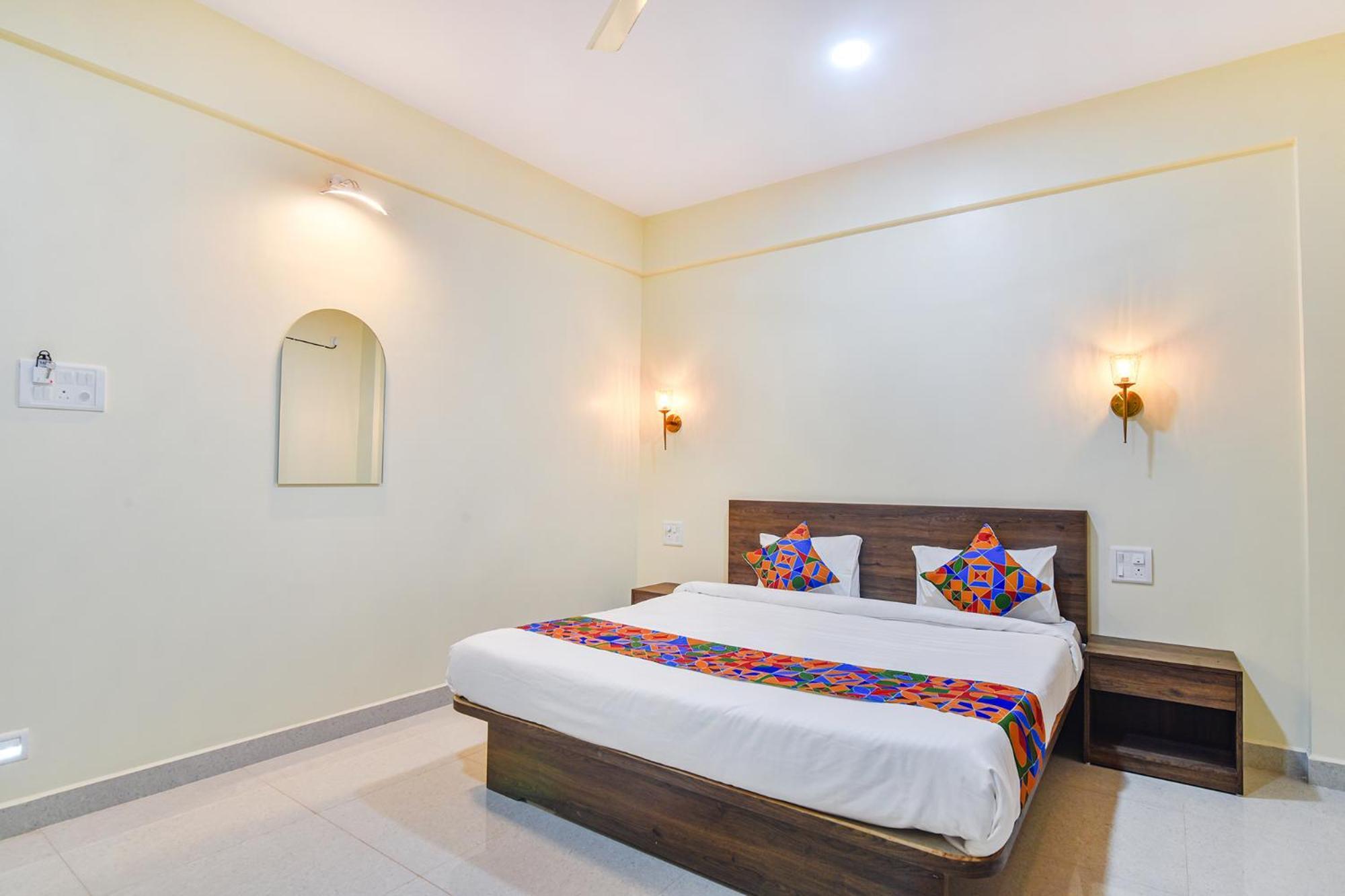 Fabhotel Baga Tulip - 500M From Baga Beach 外观 照片